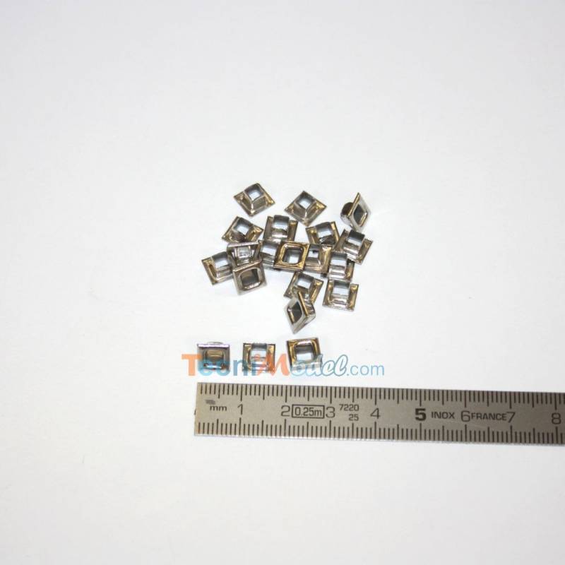 20 nickel-plated metal dowels 7x7x4mm