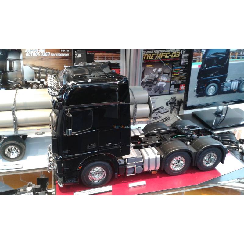 Tamiya RC Truck Actros 6x4 3363 1/14 with lights and sounds (Full pack)
