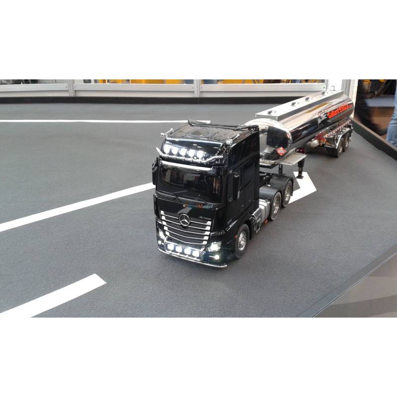 Camion Tamiya Actros 3363 6x4 Gigaspace 1/14 +Truck-Set Carson