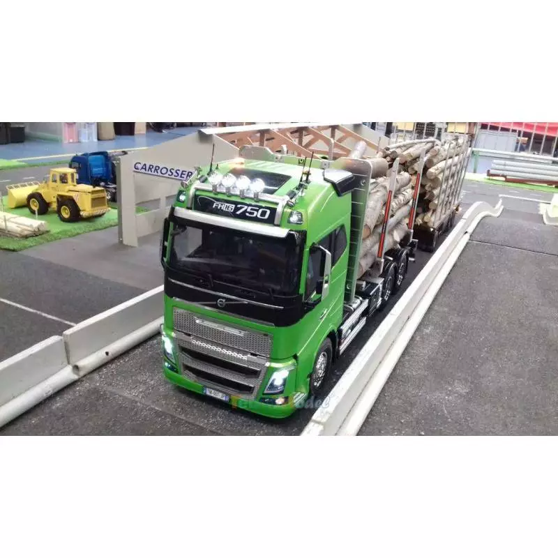 Camion RC Tamiya Volvo FH16 Globetrotter 750 6×4 Grumier 1/14 à monter et à peindre 56360