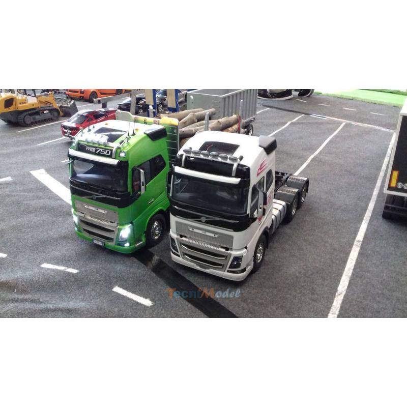 Pack complet Tamiya 56360 Volvo FH16 Globetrotter avec lumières et sonorisation+ MFU