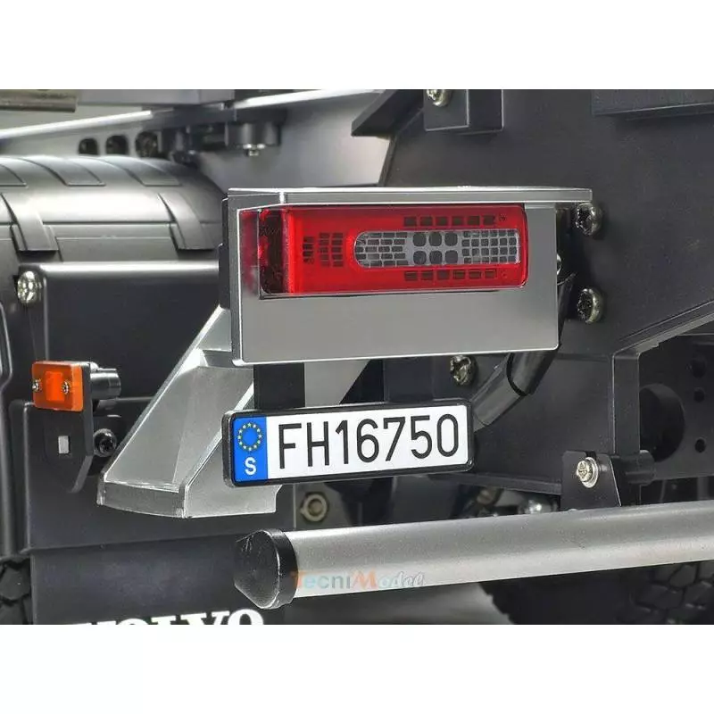 Camion RC Tamiya Volvo FH16 Globetrotter 750 6×4 Grumier 1/14 à monter et à peindre 56360
