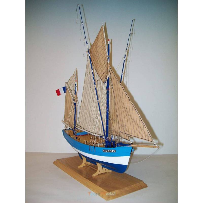 SAINT GILDAS Tuna boat from Groix 1/50 Kit by SOCLAINE SG1020