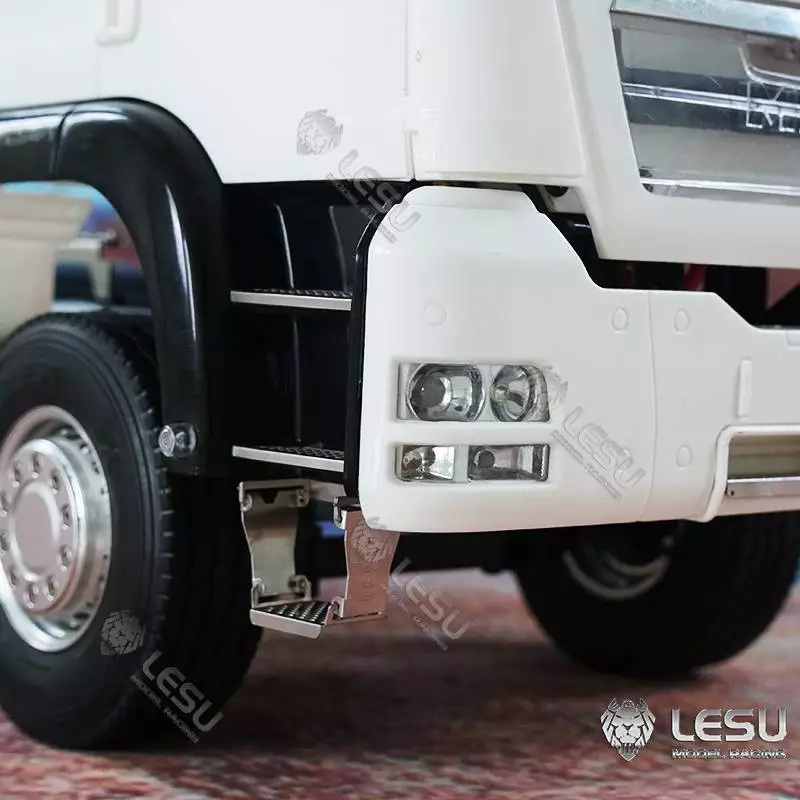 MAN TGS 4x2 1/14 RC Tractor Truck by LESU