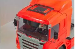 Visière pour Scania R470 / R620 Tamiya 1/14 avec emblème V8 - Scale-Parts SP-01-04-030