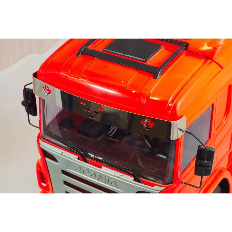 Visière pour Scania R470 / R620 Tamiya 1/14 avec emblème V8 - Scale-Parts SP-01-04-031