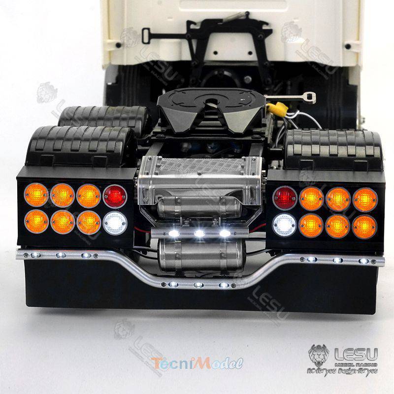 Pare-choc arrière avec feux ronds et lowbar pour camion européen 1/14 - LESU S-1260