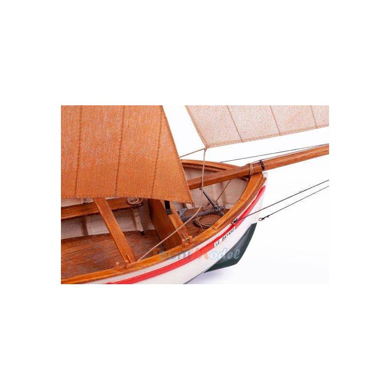 Le Bayard 1/30 kit by BILLING BOATS BB906