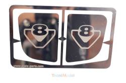 Décoration chromée de fenêtres latérales pour Scania R 1/14 avec motif V8 - SCALE PARTS SP-01-04-076