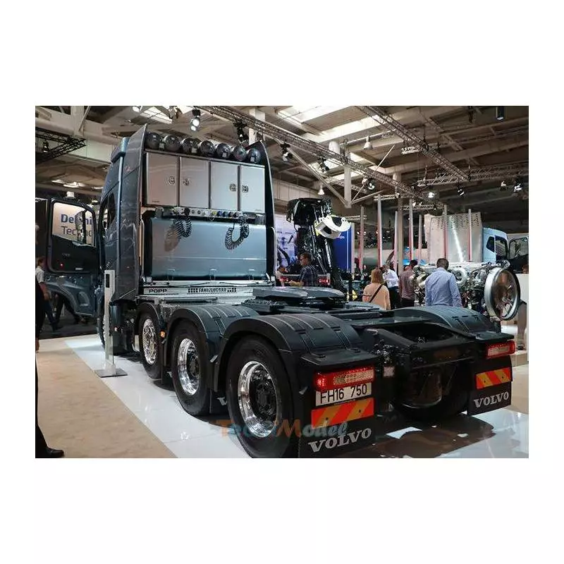 8x8 Heavy Duty Chassis for 1/14 Volvo FH16 Radio-Controlled Truck
LESU LS-Z0004