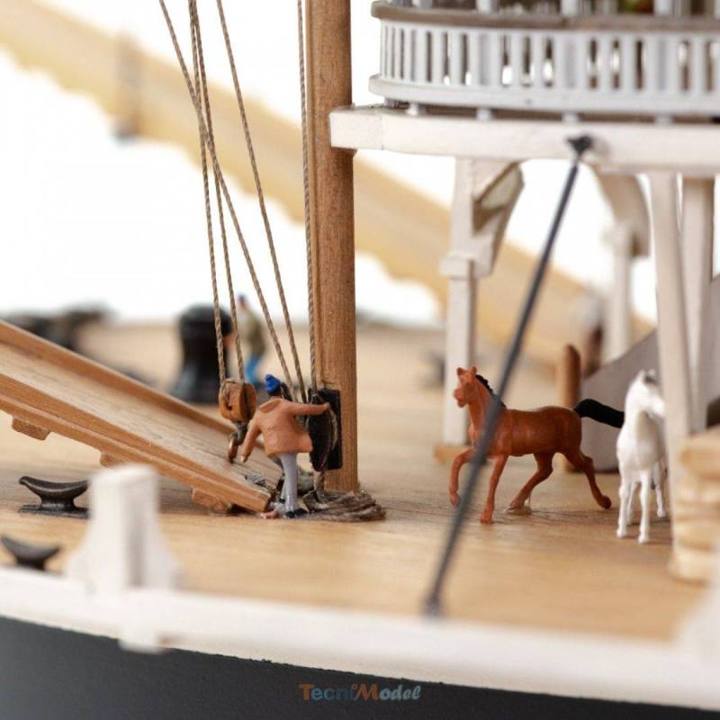 ROBERT LEE Mississippi Paddle Steamer 1/150 Kit by AMATI