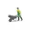 Bruder - 62610 - Figurine - Fermier avec Casquette, Fourche, Rateau et Brouette