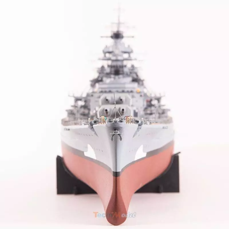 Bismarck Battleship 1/200 kit by AMATI