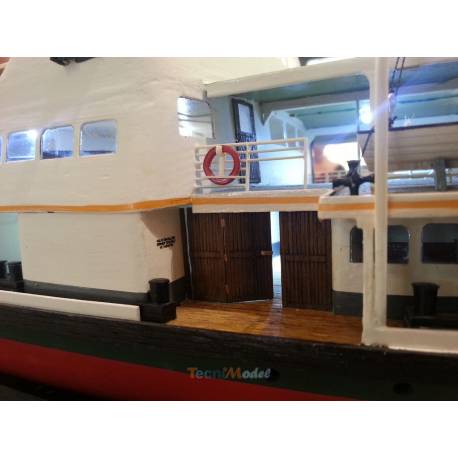 Bosphorus ferry "PAŞABAHÇE" 1/87 all-wood kit