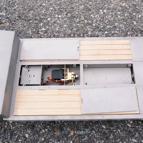 Semi-remorque porte-engin 3 essieux LESU 1/14 avec rampes hydrauliques - LESU LS-A0020