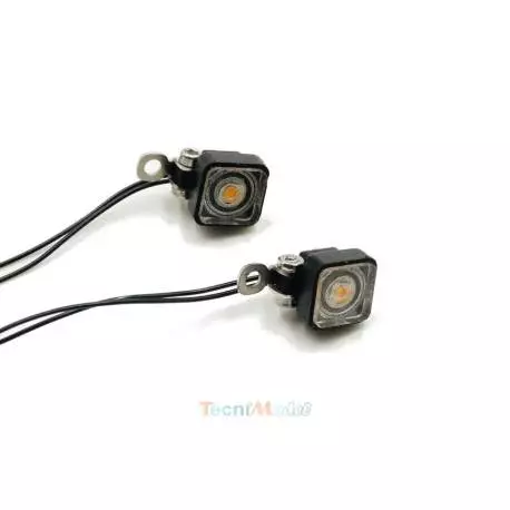 Paire de projecteurs carrés 9x9mm 7,2-12v 1/14 avec led CMS et support articulé - SCALE-PARTS SP-01-07-001