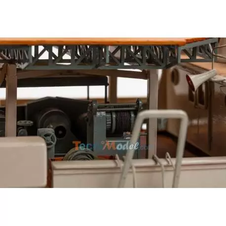 CALYPSO 1/45 Billing Boats BB560
