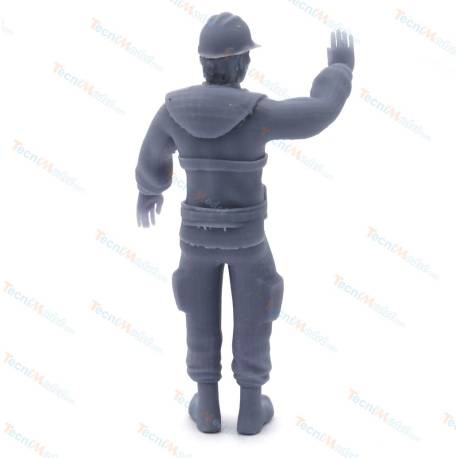 1 figurine Equipage de remorqueur qui salue 1/20