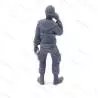 Equipage de remorqueur au téléphone 1/30