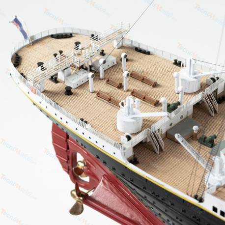 TITANIC 1/250 Kit by AMATI