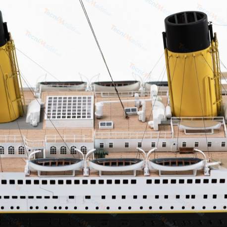 TITANIC 1/250 Kit by AMATI
