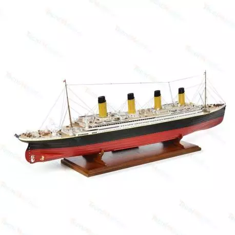 TITANIC 1/250 Kit by AMATI