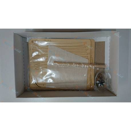 Canot à voile construction bois 1/35
