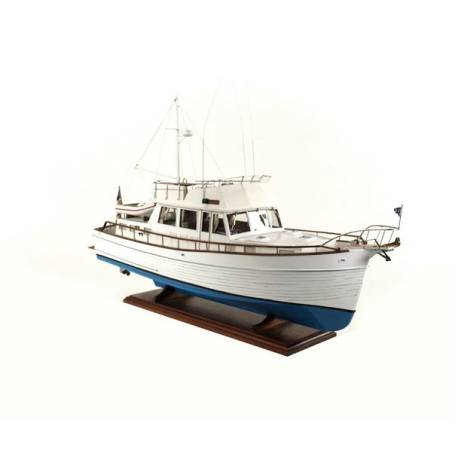 Grand Banks Model クラシックヨット 1:20スケール The GRAND BANKS - Classic Yacht by AMATI - Scale 1/20