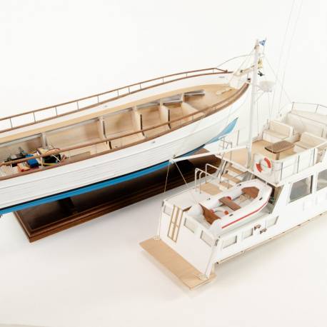 Le GRAND BANKS yacht classic échelle 1/20 AMATI B1607