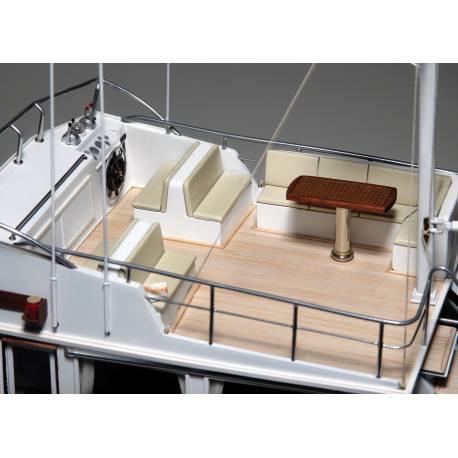 Le GRAND BANKS - Yacht classique de AMATI - Échelle 1/20 - AMATI B1607