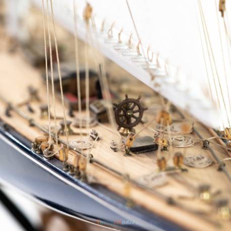 KIT ENDEAVOUR AMATI 1/80 avec coque plastique - AMATI 1700/50