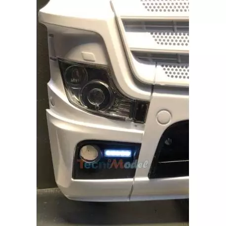 Pair of daytime running lights for Mercedes Actros MP4 1/14 Tamiya 7.2V - 12V