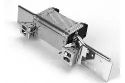 Traverse arrière et supports de feux pour Scania