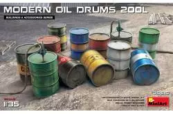 12 Oil and gasoline drums - civilian and military - 2000s at 1/35 scale - MiniArt 35615
