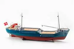 Mercantic Freighter in 1/50 scale from Billing-Boats