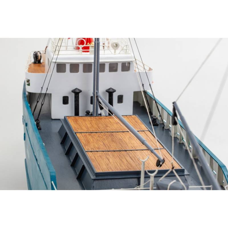 Mercantic Freighter in 1/50 scale from Billing-Boats
