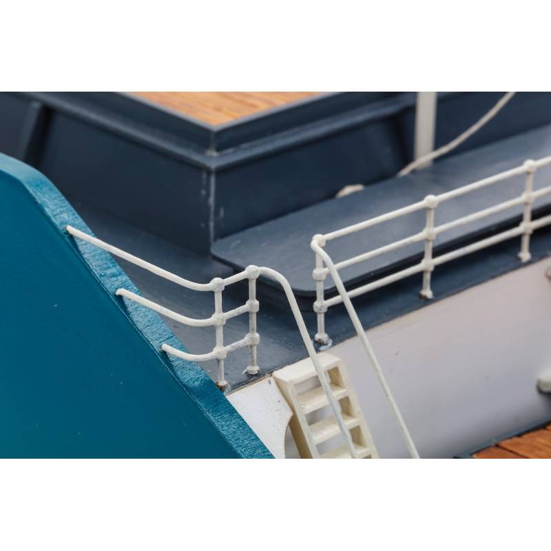 Mercantic Freighter in 1/50 scale from Billing-Boats