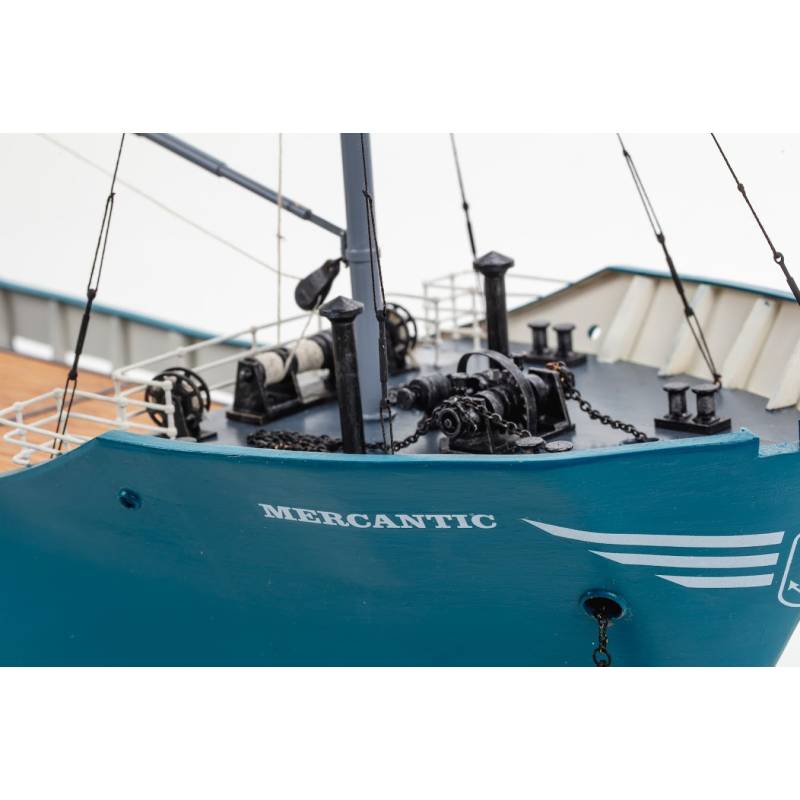 Mercantic Freighter in 1/50 scale from Billing-Boats
