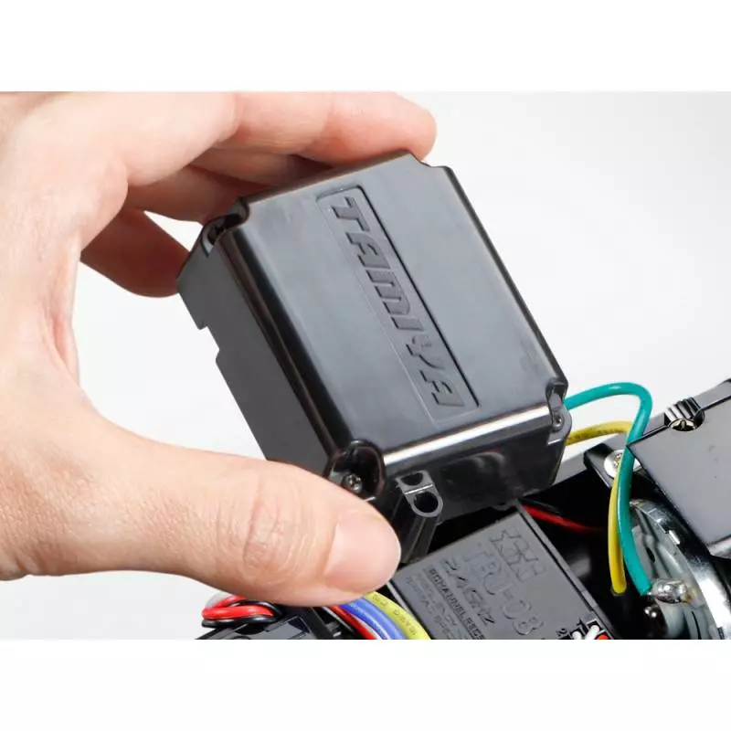 Pack complet Neo Scorcher Tamiya avec radio, chargeur et accu