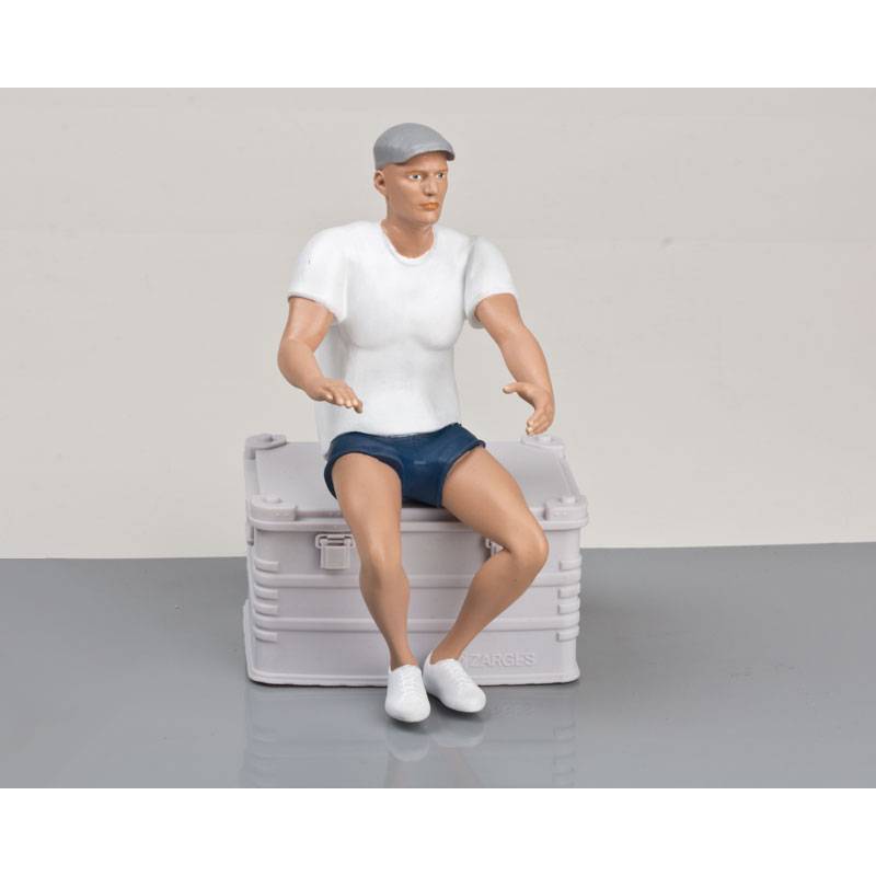1 Yachtman resin 1/10 figure