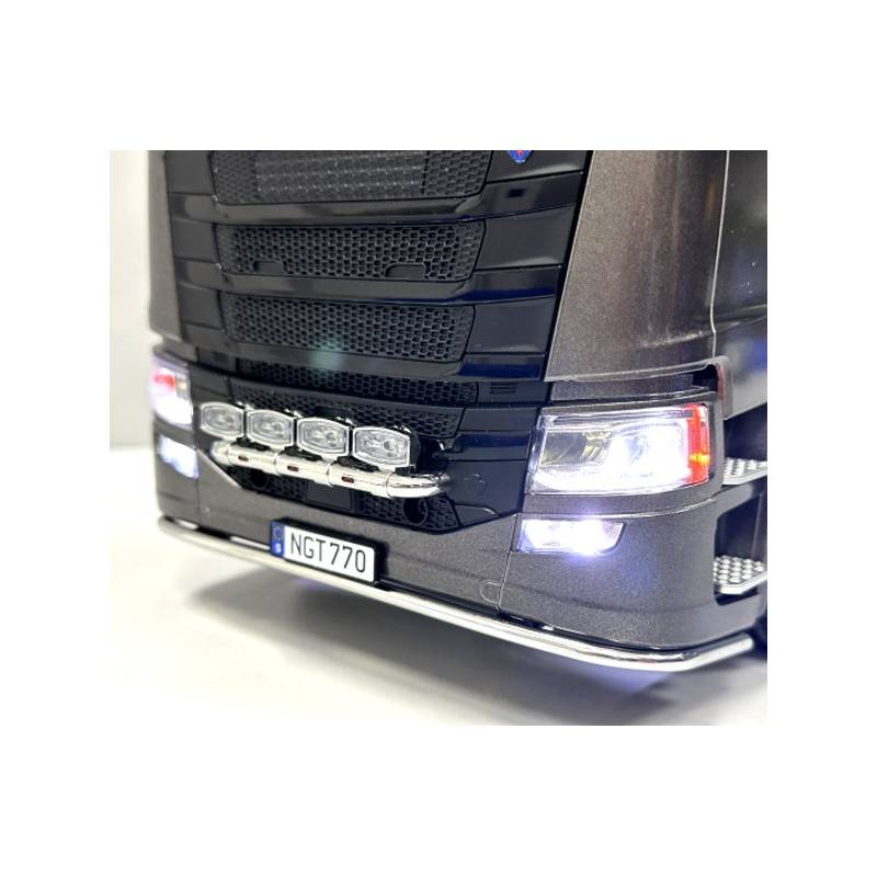 Pair of front lights for Tamiya SCANIA 770 S with white daytime running lights