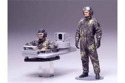 1/16 SCALE BUNDESWEHR TANK CREWMAN