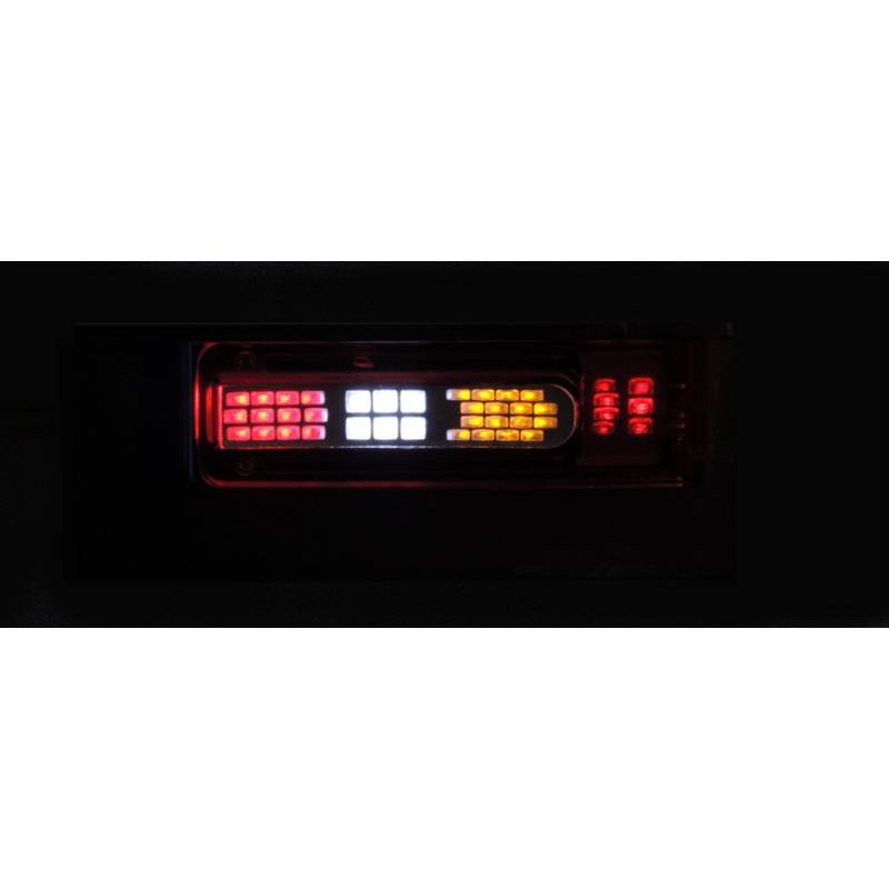 Inserts en métal pour l'intérieur des feux arrière du Volvo FH16 Tamiya