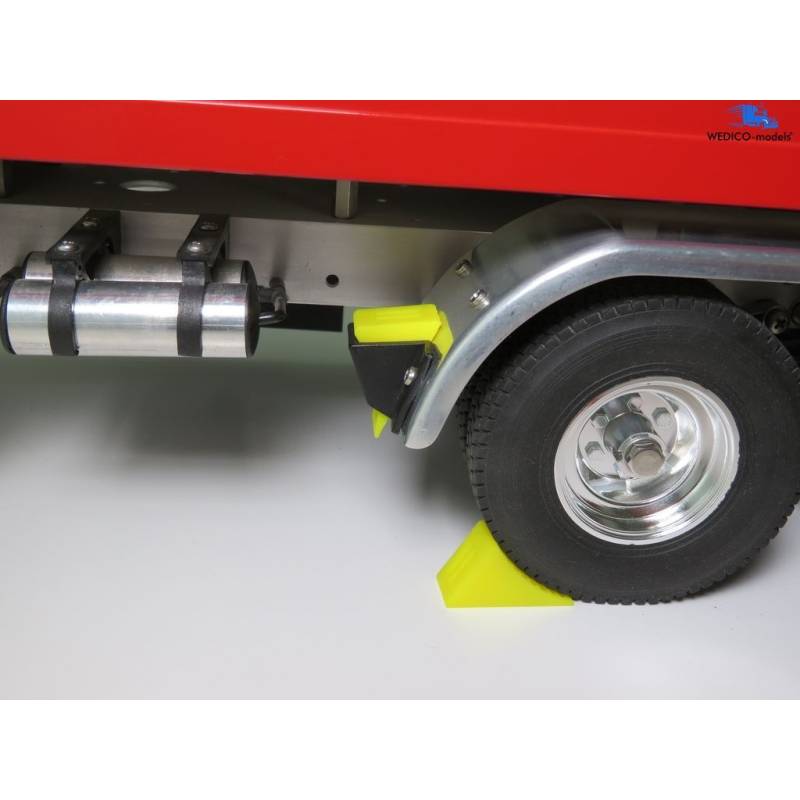 Cale de roue avec support pour camion RC 1/16 - Wedico 426