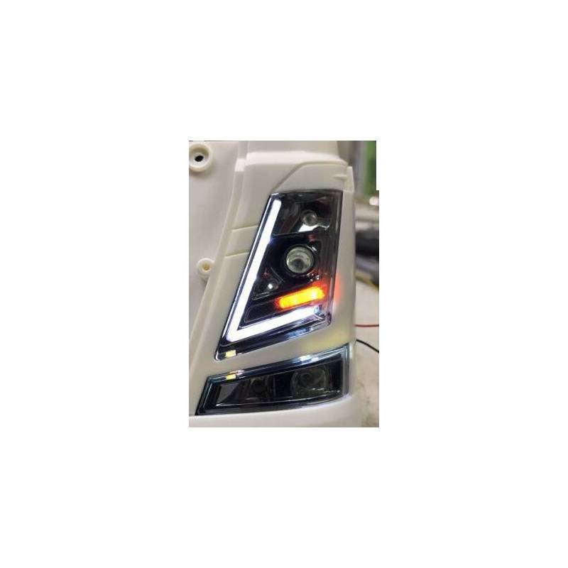 Pair of front lights for Tamiya Volvo FH16 with white daytime running lights