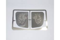 Décoration chromée de fenêtres latérales pour Scania R 1/14 avec motif Griffon gravé - SCALE PARTS SP-01-04-067