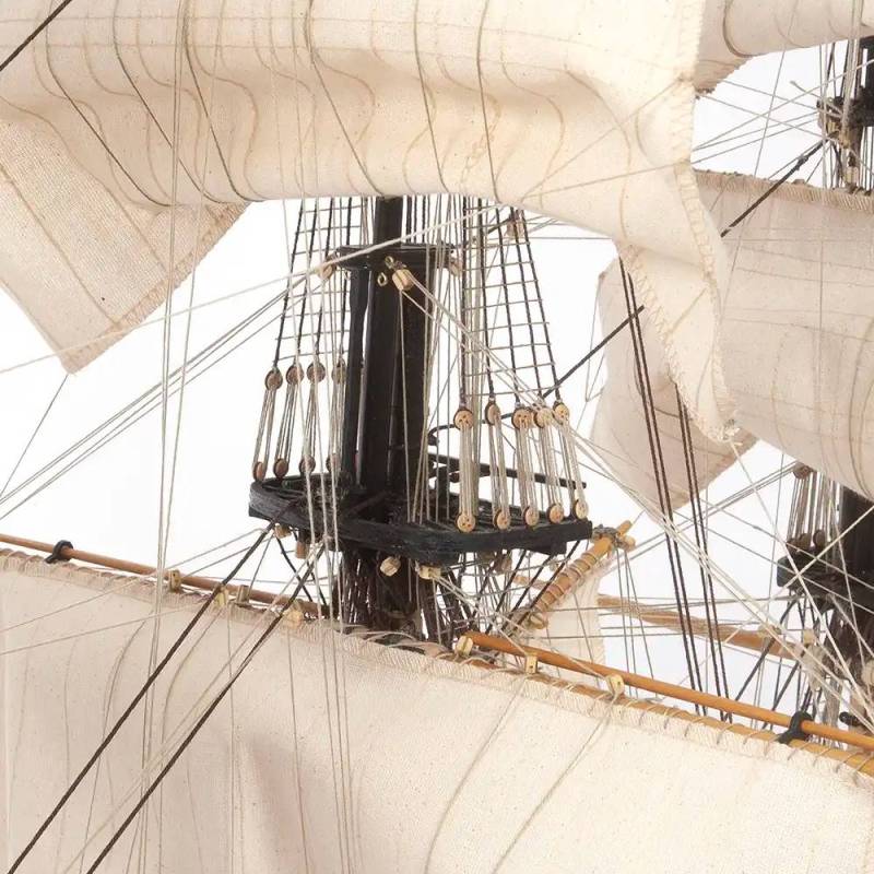 "La Belle Poule" French Frigate 1/90 by OCCRE