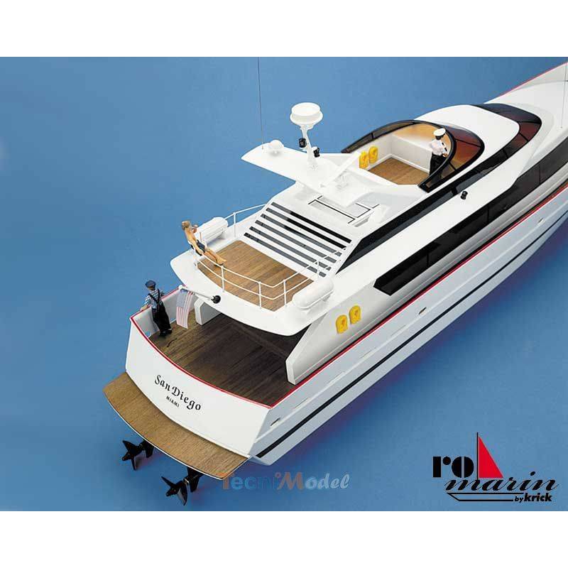 PACK Méga Yacht San Diego 1/25 kit à monter à radiocommander + accastillage