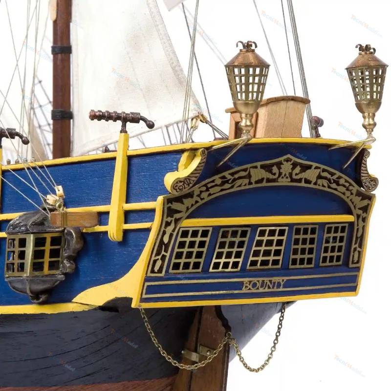 Kit tout bois HMS Bounty 1/45 de OCCRE