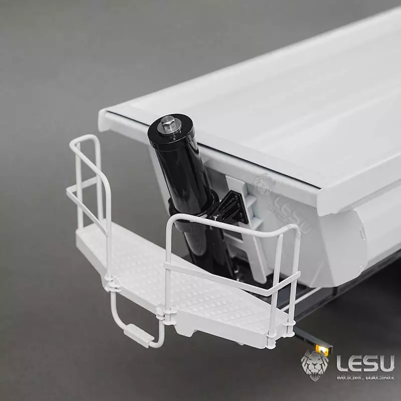 Semi-remorque benne LESU 3 essieux à roues jumelées avec levage hydraulique 1/14 - LESU LS-A0045